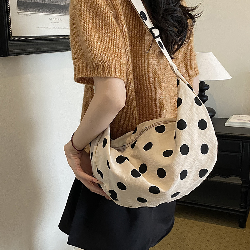 Bolsa de Ombro Minimalista em  - Interior Design Korean Style avaliação e preço
